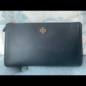 NWT Authentic Tory Burch Crossbody